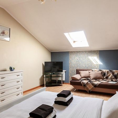 Alfa Apartments Ohiienka 17 2 Lviv Dış mekan fotoğraf